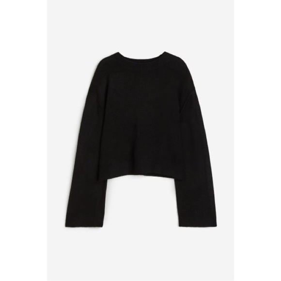 Black Sweater with Linked Seams (M, L, XL) - Picture 6 of 7